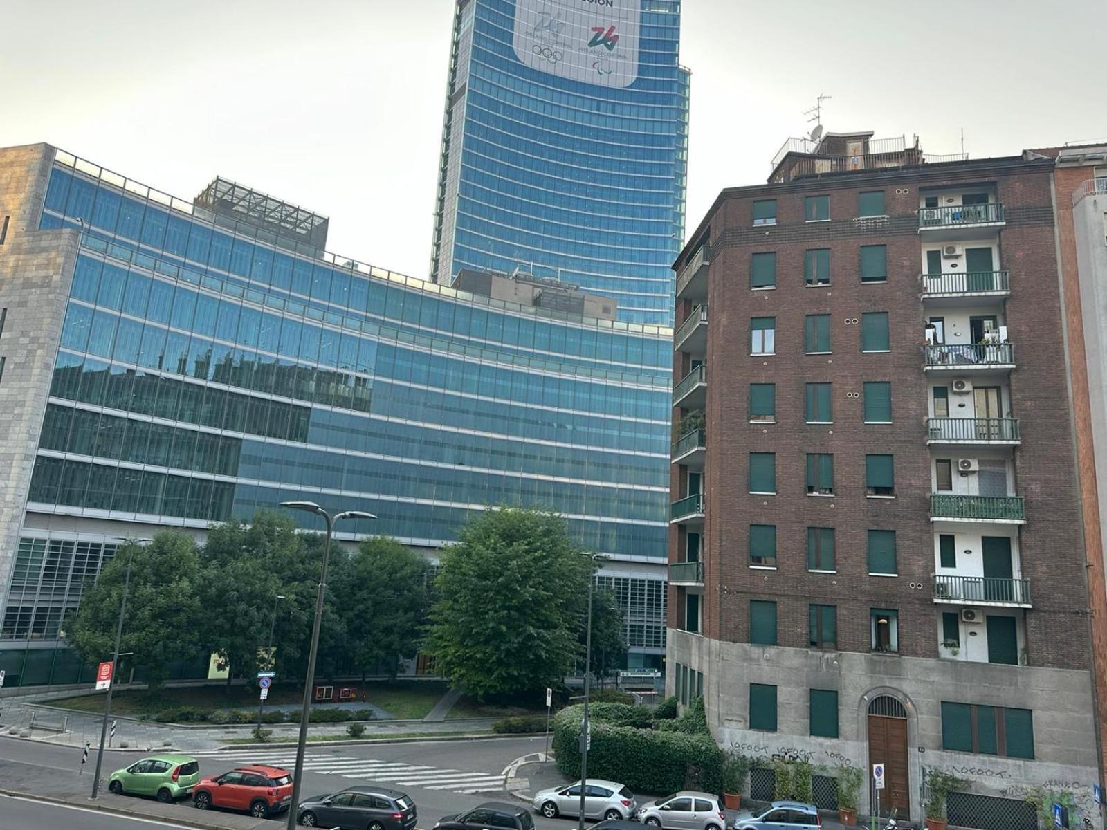 5Min Da Stazione Centrale Милано Екстериор снимка